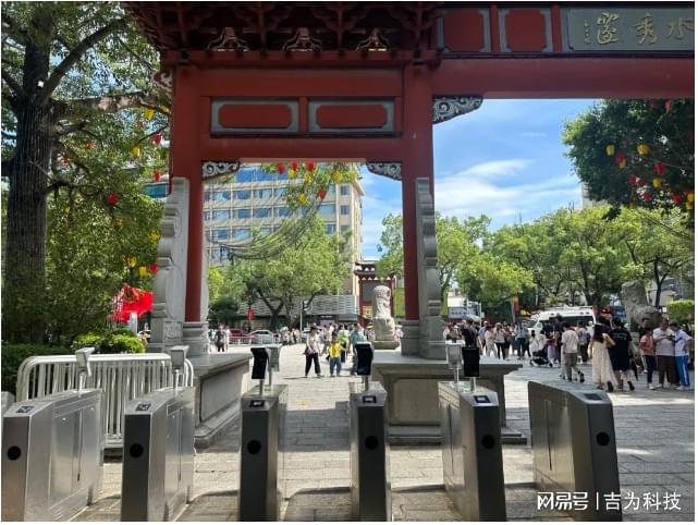 星空綜合體育全站app國度5A級旅游景區(qū)-惠州西湖上線吉為科技人臉辨認一體機體系(圖3)