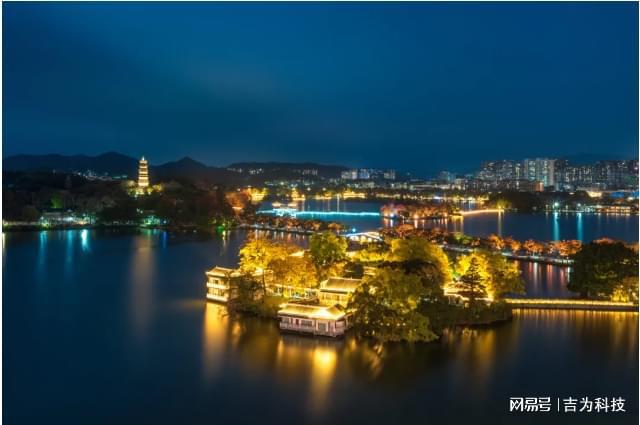 星空綜合體育全站app國度5A級旅游景區(qū)-惠州西湖上線吉為科技人臉辨認一體機體系(圖2)
