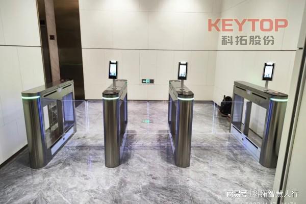 星空綜合體育全站app福建漳州人臉辨認(rèn)門禁體系、人行通道 擺閘翼閘三輥閘廠家(圖3)